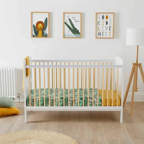 ickle Bubba Coleby Scandi Classic Cot Bed