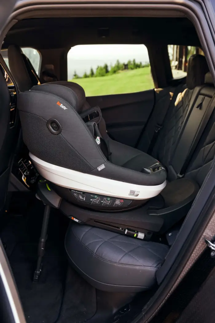 Besafe Beyond Car Seat- Fresh Black Cab