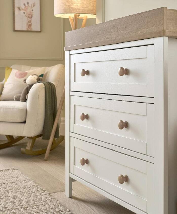 Mamas & Papas Wedmore 2 Piece Cotbed Set with Dresser Changer - White/Natural