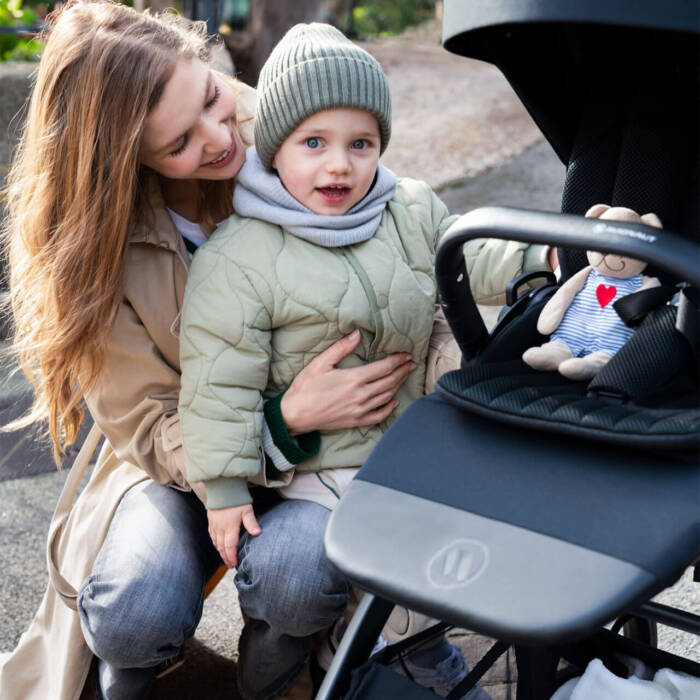 Avionaut Sirius 3-in-1 Travel System with Pixel Pro 2.0 C & IQ Orbit Base - Black 19
