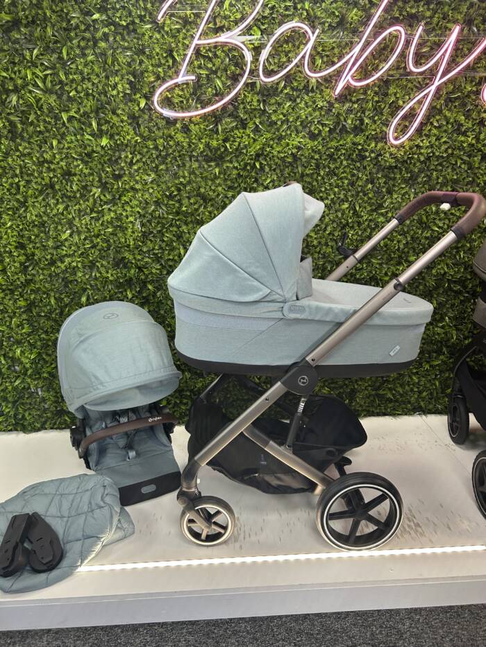 Ex Display CYBEX Balios S Lux Essential Pushchair Bundle