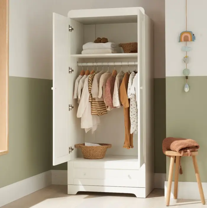 wardrobe