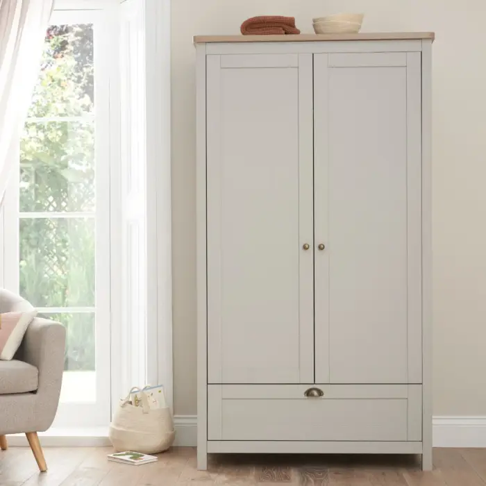 wardrobe