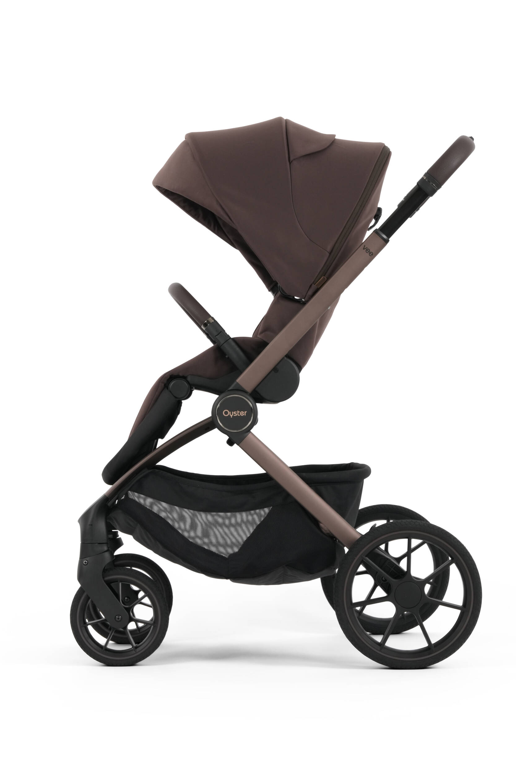 Oyster Vee Pram Bundle - Chocolate