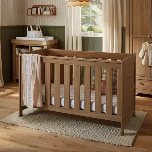 Cuddle Co Burford Cot Bed - Oak