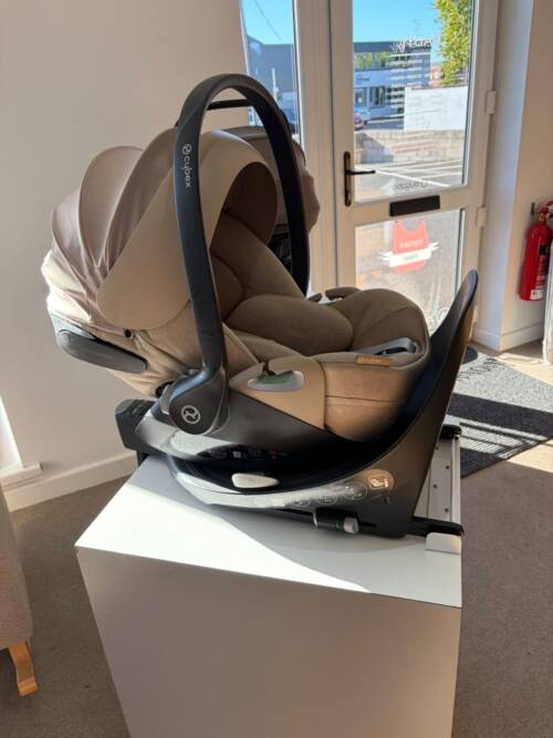 Ex Display Cybex Cloud T Infant Carrier & Cloud T 360 Base -Cosy Beige